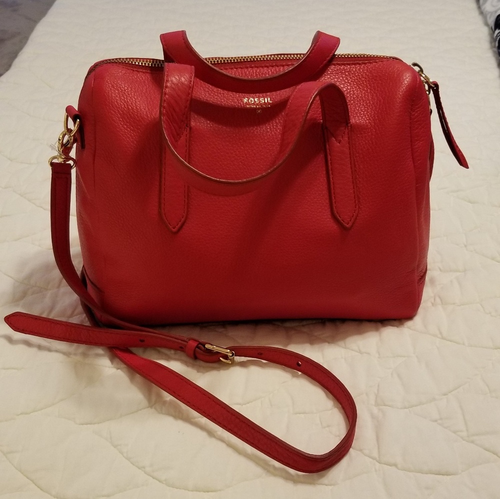 NWOT Fossil Sydney Crossbody Satchel in Red